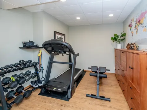 814 New Century Boulevard S Maplewood MN 55119