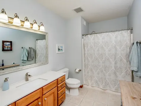 814 New Century Boulevard S Maplewood MN 55119