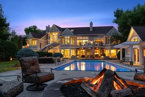 2350 Cherrywood Road Minnetonka MN 55305