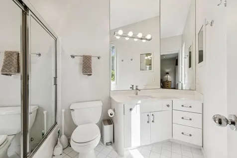 2350 Cherrywood Road Minnetonka MN 55305
