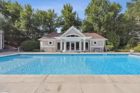 2350 Cherrywood Road Minnetonka MN 55305