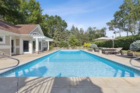 2350 Cherrywood Road Minnetonka MN 55305