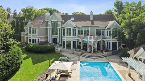 2350 Cherrywood Road Minnetonka MN 55305