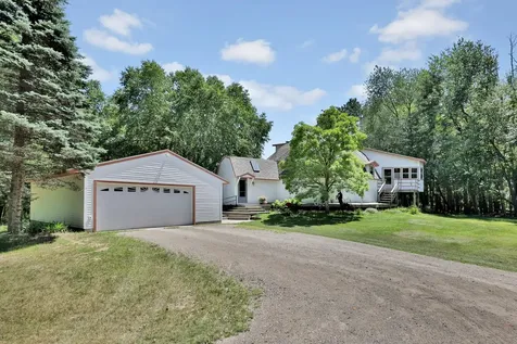 22513 Sunrise Road NE Stacy MN 55079