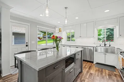 4610 S Lake Sarah Drive Independence MN 55359