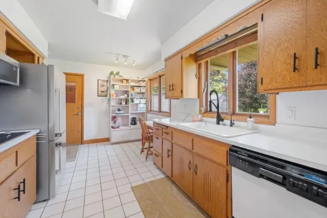3217 36th Avenue NE Saint Anthony MN 55418
