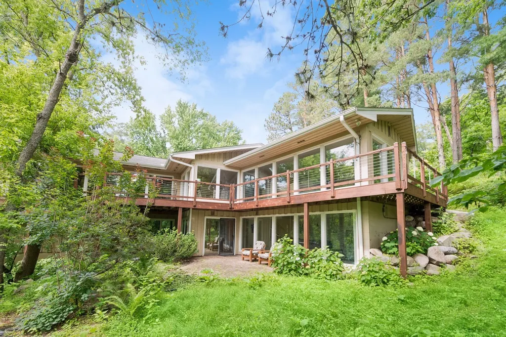 12001 Hilloway Road W Minnetonka MN 55305