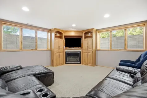 4847 2nd Street SW Moorhead MN 56560