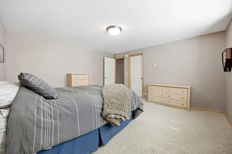 4847 2nd Street SW Moorhead MN 56560