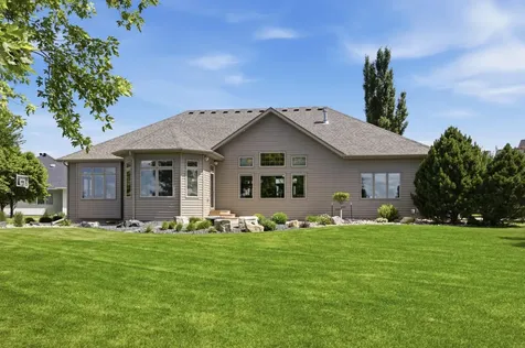 4847 2nd Street SW Moorhead MN 56560