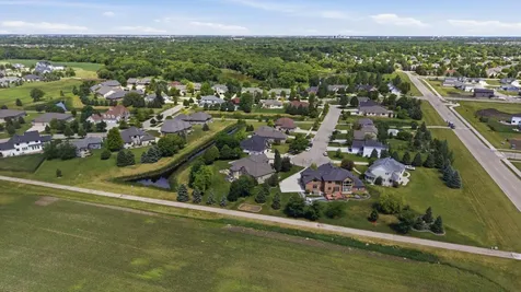 4847 2nd Street SW Moorhead MN 56560