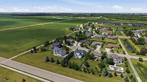4847 2nd Street SW Moorhead MN 56560