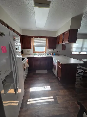 119 & 121 14th Street N Oakes ND 58474