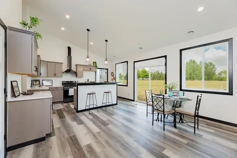 4712 Hampton Loop S Moorhead MN 56560