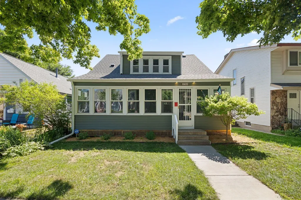 5705 Pleasant Avenue Minneapolis MN 55419