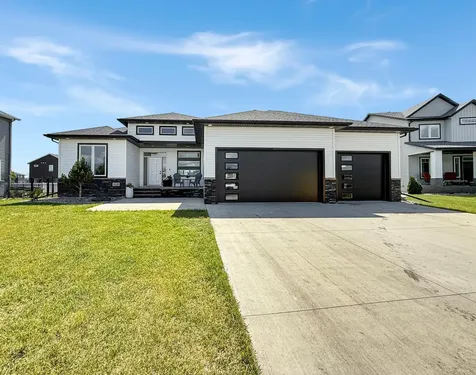 3620 Cordova Loop S Fargo ND 58104