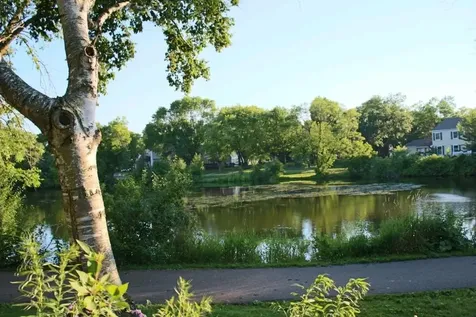 6877 Grenwich Lane N Oakdale MN 55128