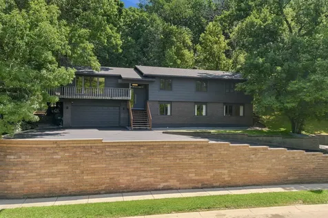 138 Chaparral Drive Apple Valley MN 55124