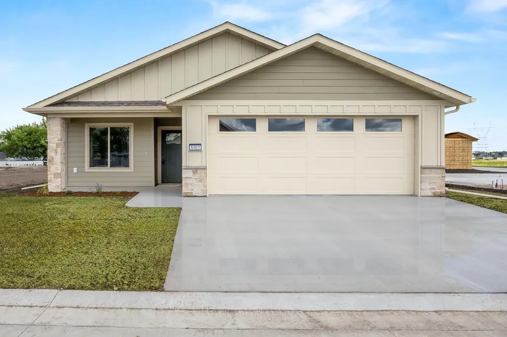 6463 Brekke Way S Fargo ND 58104