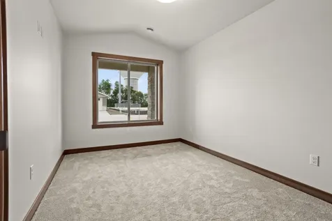 6463 Brekke Way S Fargo ND 58104