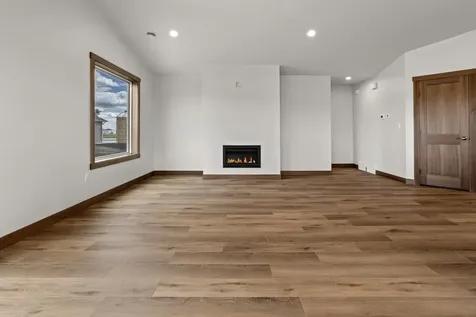 6463 Brekke Way S Fargo ND 58104