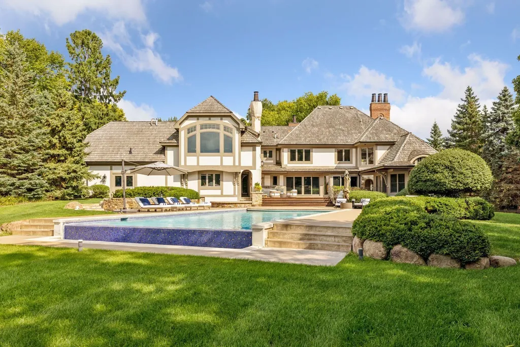 28160 Boulder Bridge Drive Shorewood MN 55331