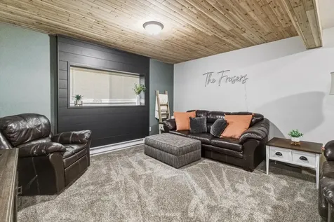 1938 53rd Avenue S Fargo ND 58104