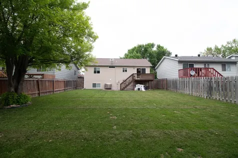 1938 53rd Avenue S Fargo ND 58104