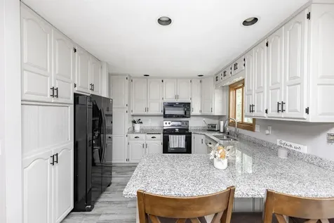 16657 52nd Street SE Kindred ND 58051