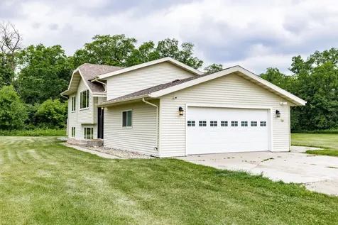 16657 52nd Street SE Kindred ND 58051