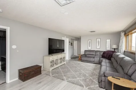 16657 52nd Street SE Kindred ND 58051