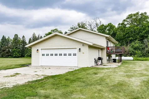 16657 52nd Street SE Kindred ND 58051