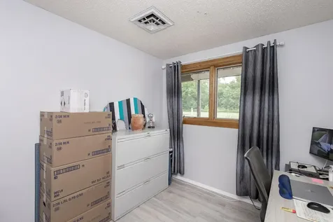 16657 52nd Street SE Kindred ND 58051