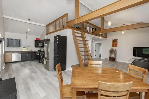 16657 52nd Street SE Kindred ND 58051