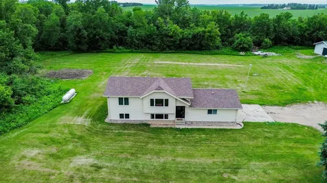 16657 52nd Street SE Kindred ND 58051