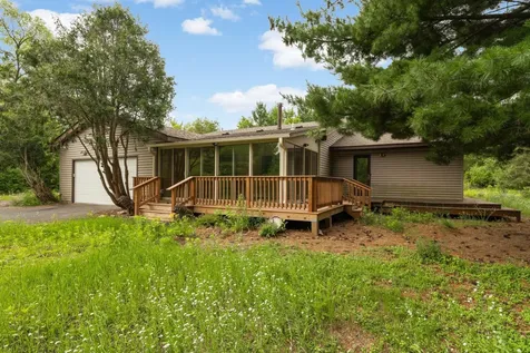 9785 Alaureate Court Inver Grove Heights MN 55077