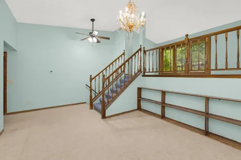 9785 Alaureate Court Inver Grove Heights MN 55077