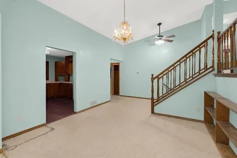 9785 Alaureate Court Inver Grove Heights MN 55077