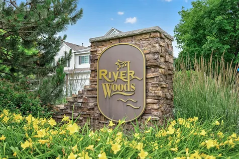 48 River Woods Drive W Saint Paul Park MN 55071