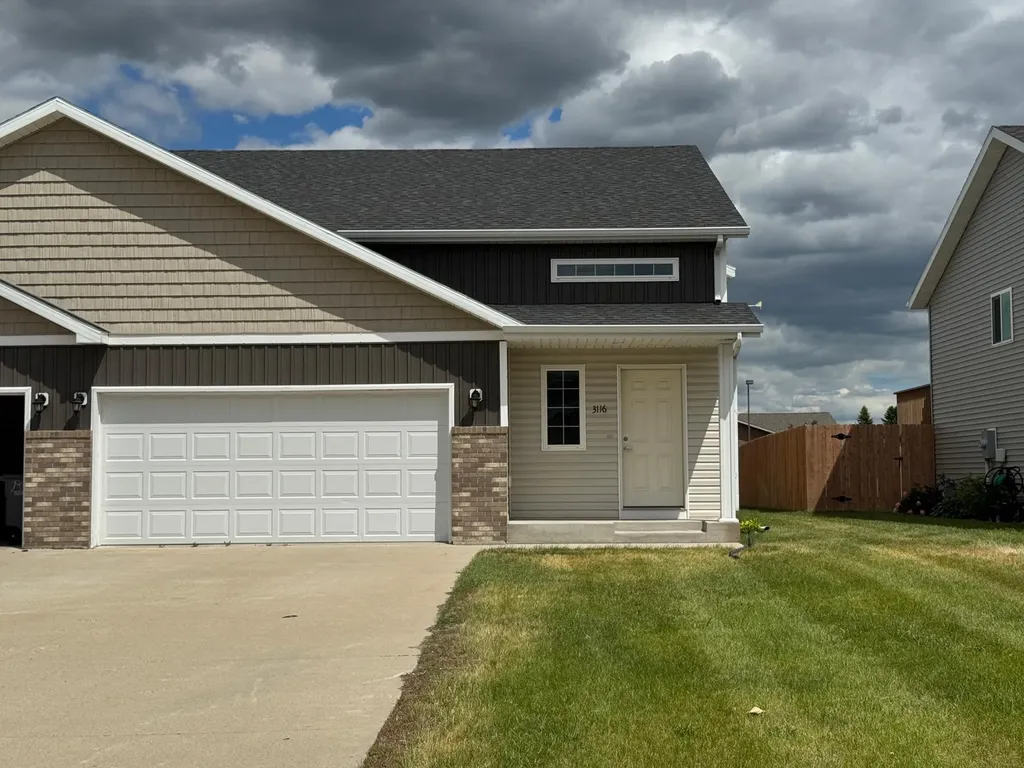 3116 27th Street S Moorhead MN 56560
