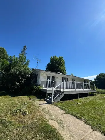 5263 County 22 Houston MN 55943