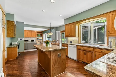 6820 Lorena Lane Eden Prairie MN 55346