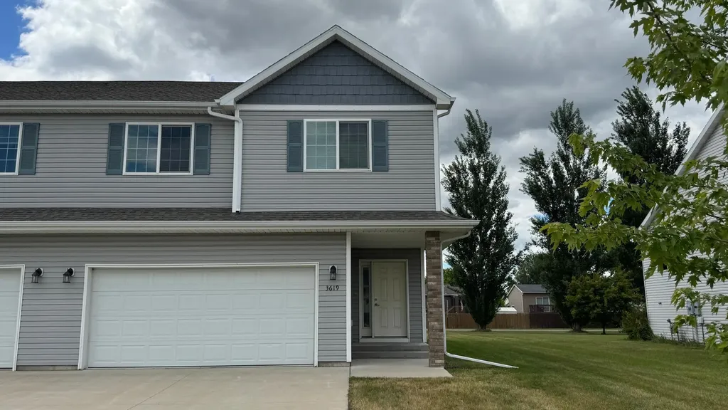 3619 15th Street S Moorhead MN 56560