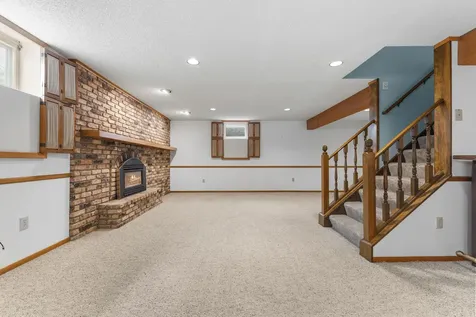 9924 Little Circle Bloomington MN 55437