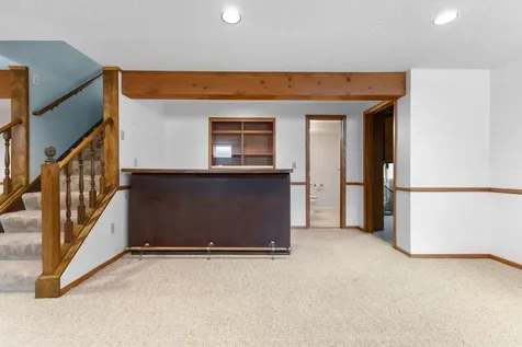 9924 Little Circle Bloomington MN 55437