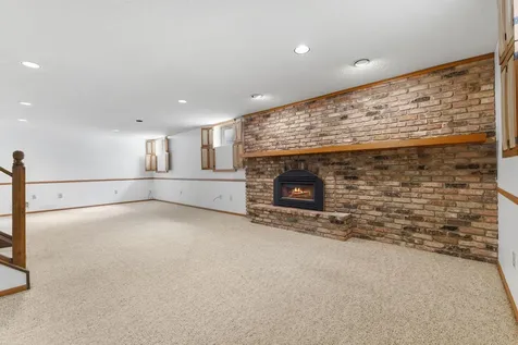 9924 Little Circle Bloomington MN 55437