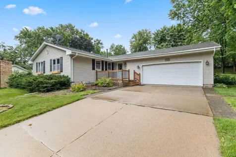 9924 Little Circle Bloomington MN 55437