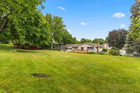 9924 Little Circle Bloomington MN 55437