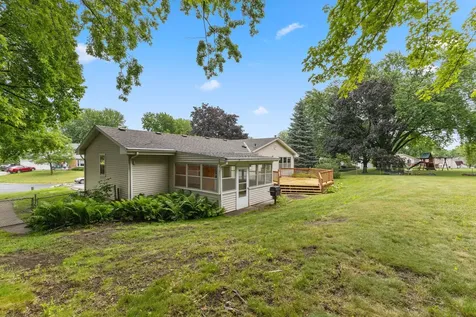 9924 Little Circle Bloomington MN 55437