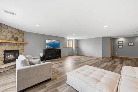 2729 Arrowwood Drive NW Alexandria MN 56308